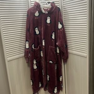 la Vie en Rose pull over house coat